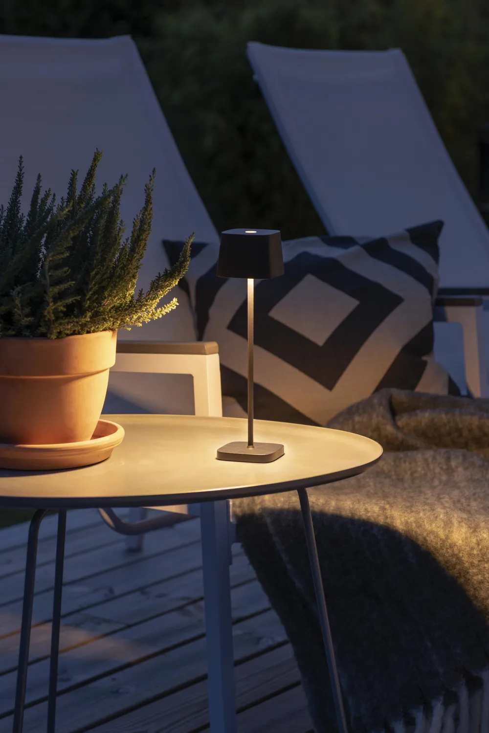 Konstsmide Usb Oplaadbare Mini Tafellamp Capri Usb Oplaadbaar