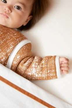 Sale Meyco Wieglaken Bies Velvet Camel