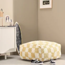 New NOUS Living Poef Checker