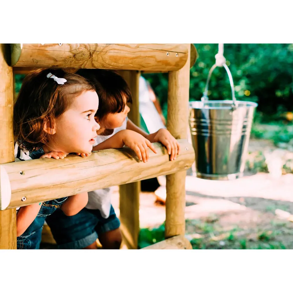 Plum Discovery Woodland Speelhuis