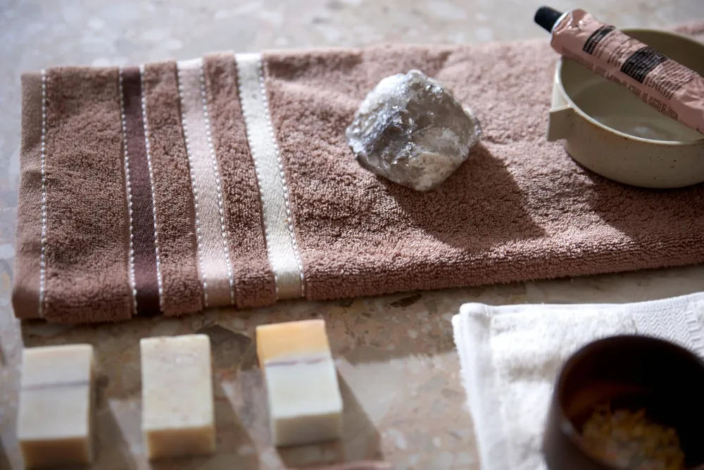 Hot Vandyck Douchelaken Prestige Lines (140X70 Cm)